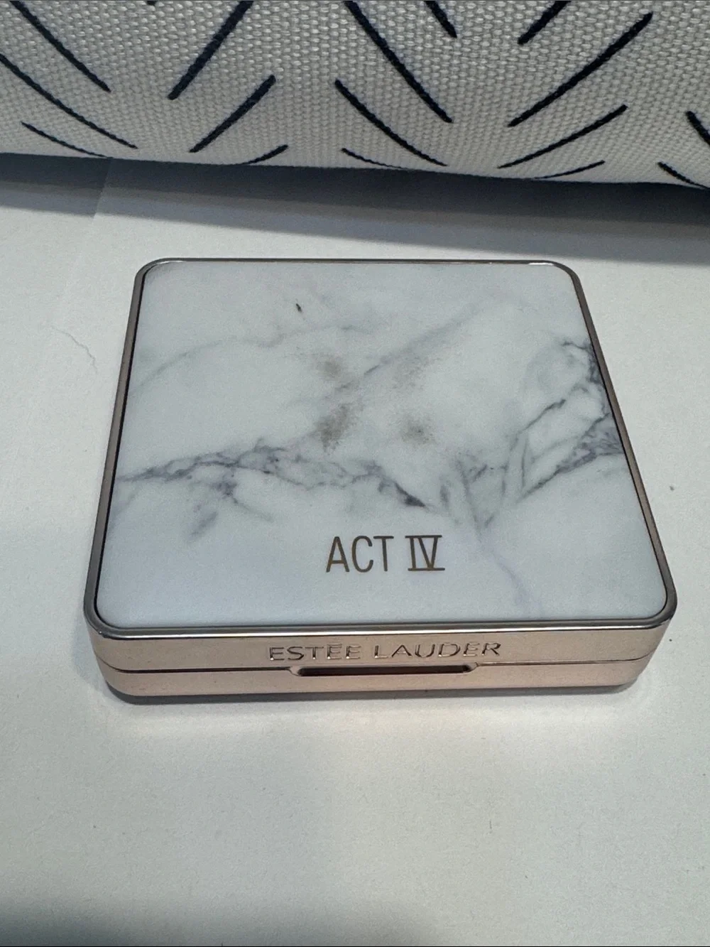 Estee Lauder Iridescent Bronze & Gold Highlighter/Bronzer Compact